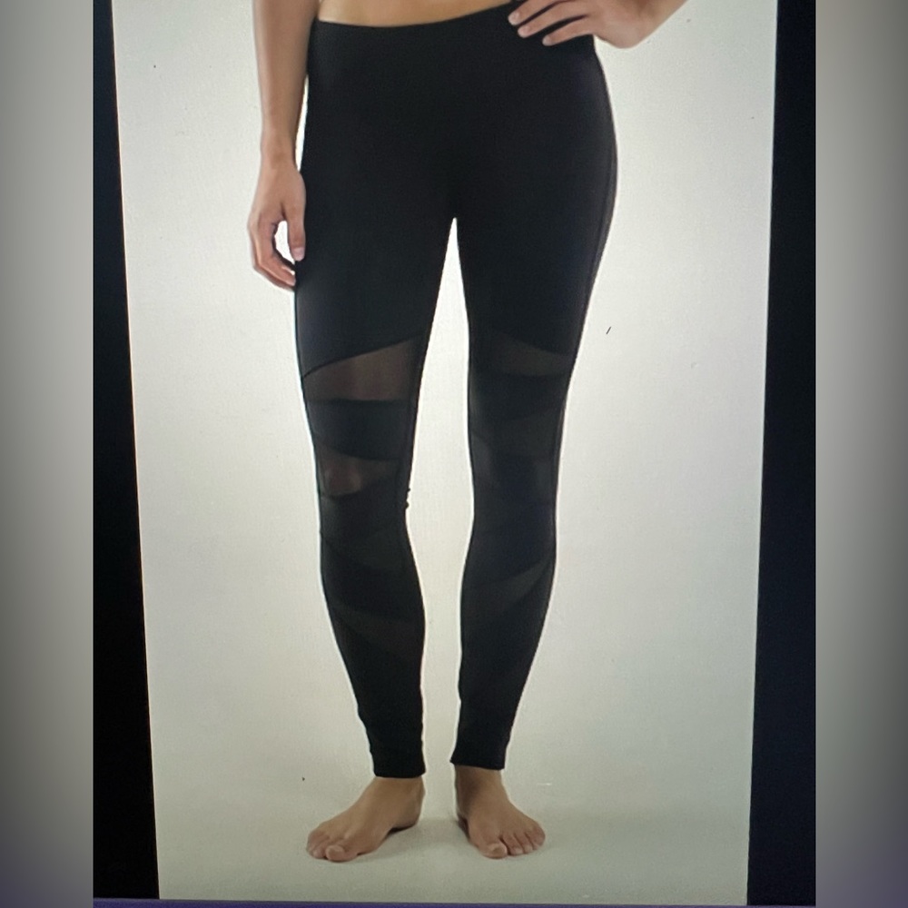 Lululemon black mesh legging. Size 6.